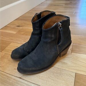 John Fluevog black leather boots in excellent minimally worn condition